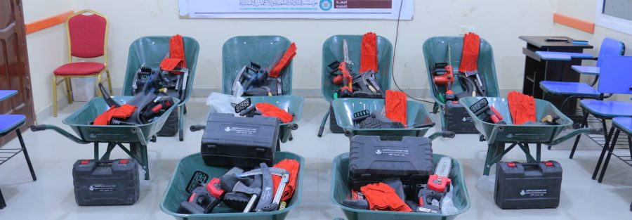 "With support from Deutsch-Jemenitischer Verein für Hilfe und Entwicklung e.V. Albadyh Foundation implemented a project to provide firewood collection tools for poor families in Hadramout."