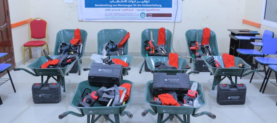 "With support from Deutsch-Jemenitischer Verein für Hilfe und Entwicklung e.V. Albadyh Foundation implemented a project to provide firewood collection tools for poor families in Hadramout."