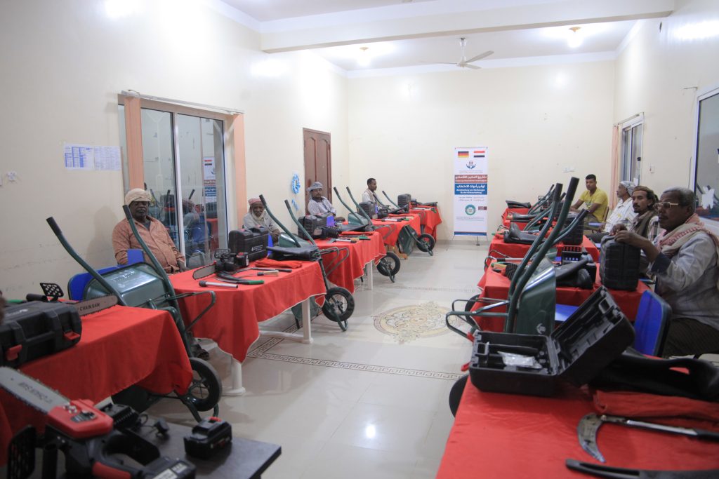"With support from Deutsch-Jemenitischer Verein für Hilfe und Entwicklung e.V. Albadyh Foundation implemented a project to provide firewood collection tools for poor families in Hadramout." 