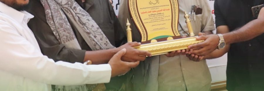 مؤسسة البادية فرع وادي عمد تكرّم المبدع المقدم عبدالله خميس باصليب بجائزة الإبداع والتميّز لعام 2026م